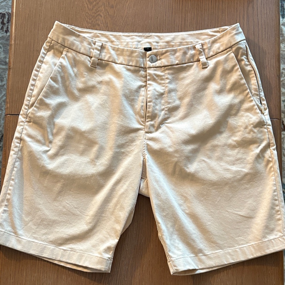 Men’s Lululemon Beige Flat Front Shorts